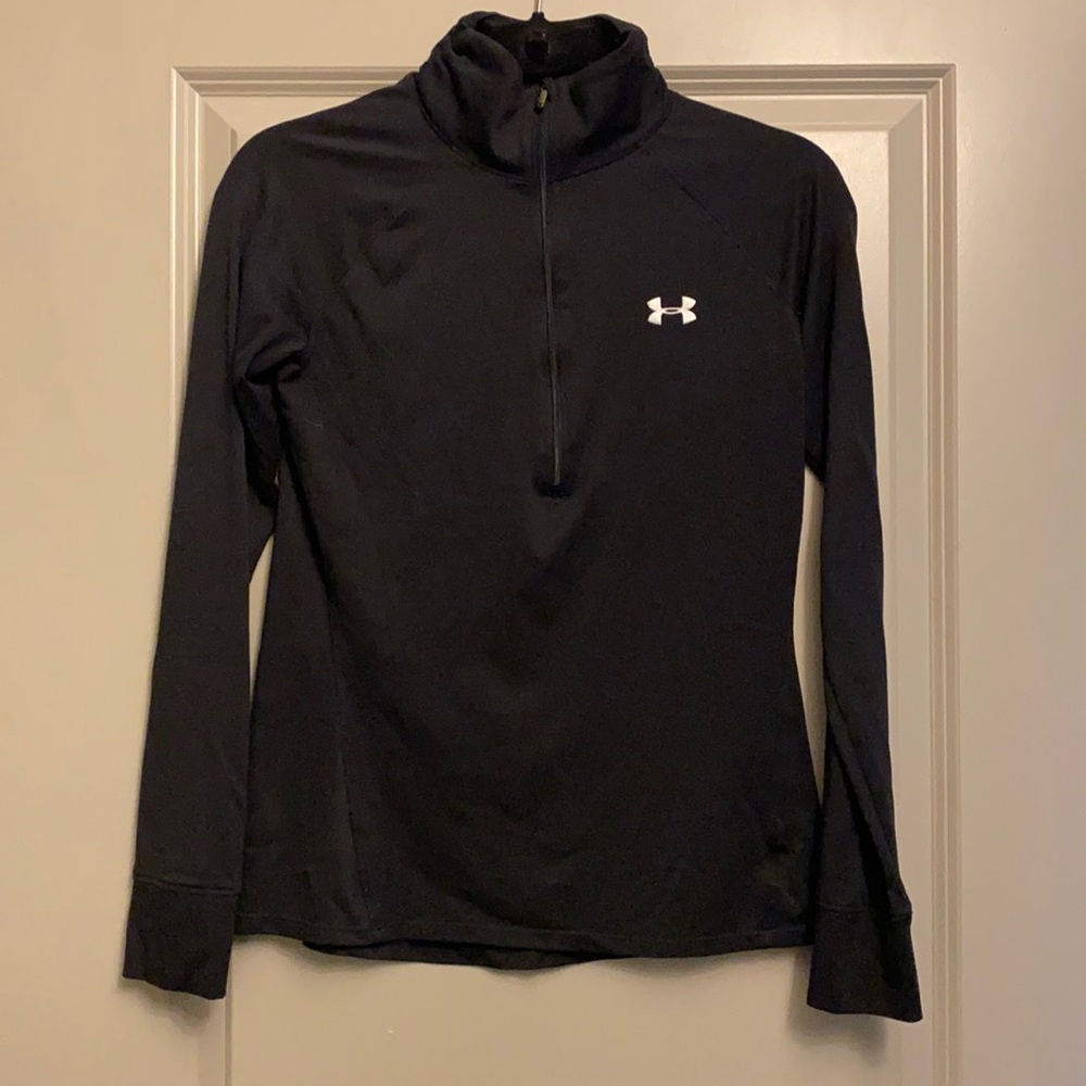 Under Armour semi fitted 3/4 zip top size small